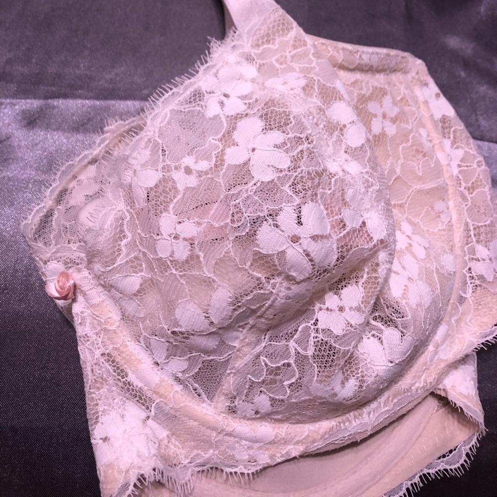 Brand new Victoria Secret Bra!
